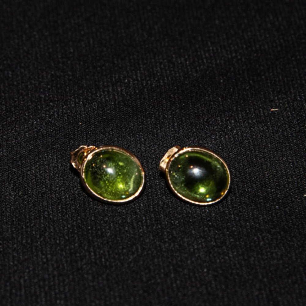 Vintage Chrysoprase oval Cabochon 14K post earrings